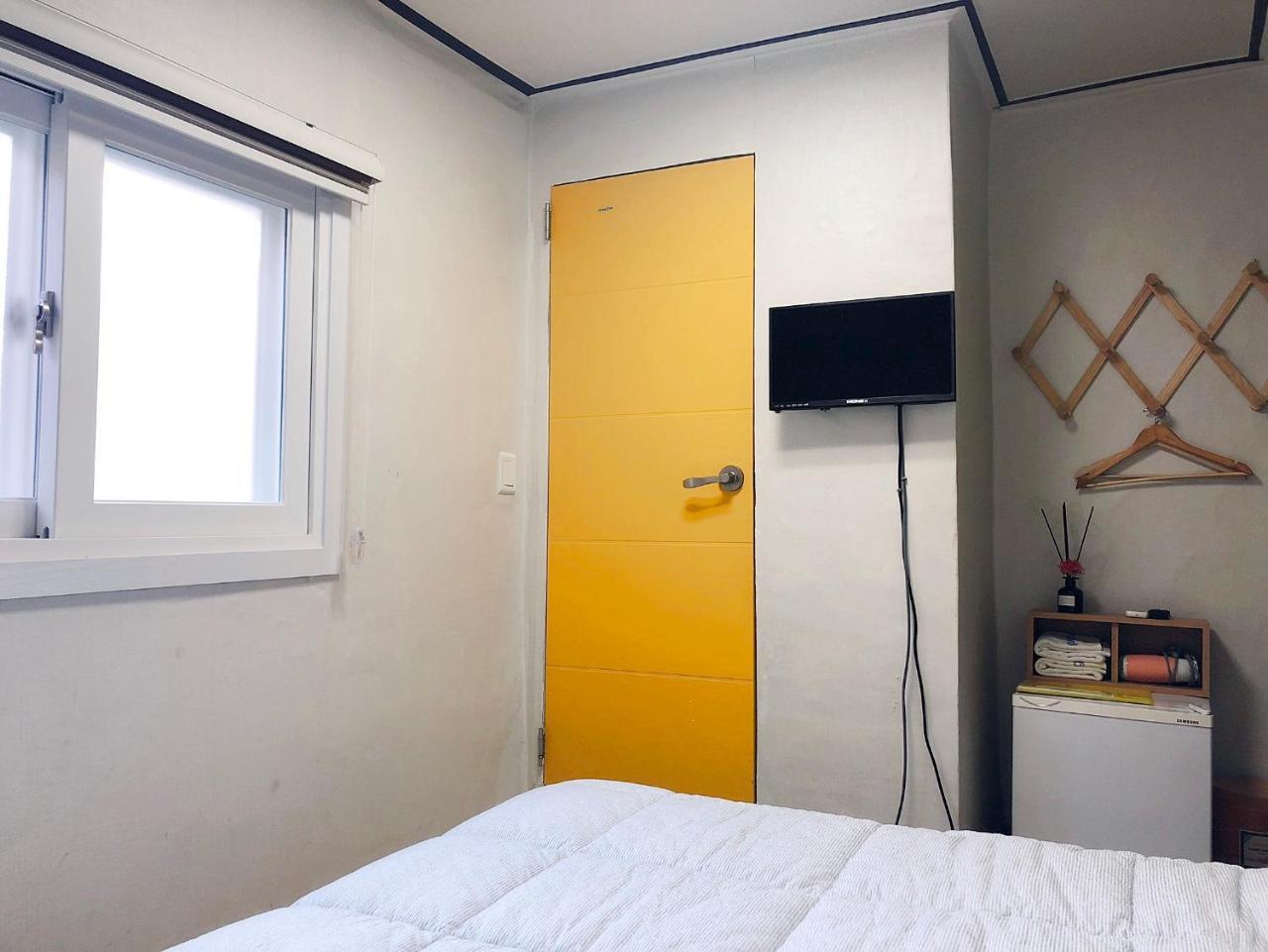 24 Guesthouse Jongno Tower Seoul Exterior photo