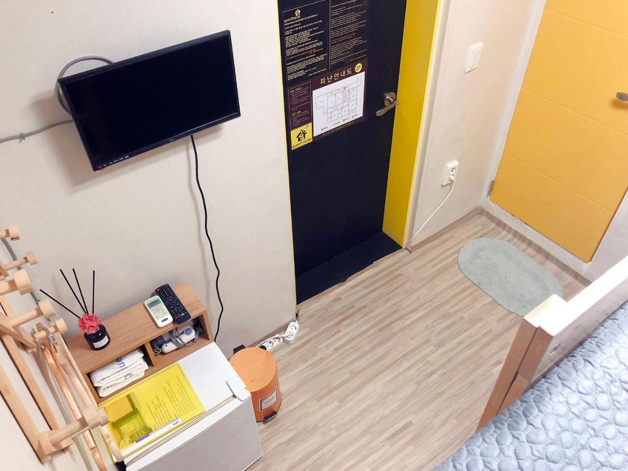 24 Guesthouse Jongno Tower Seoul Exterior photo