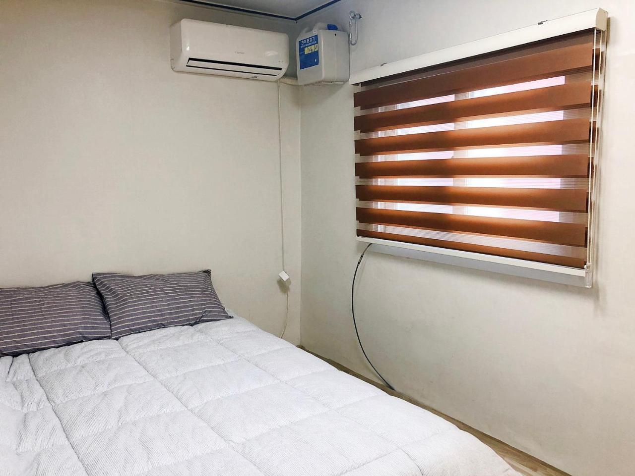 24 Guesthouse Jongno Tower Seoul Exterior photo